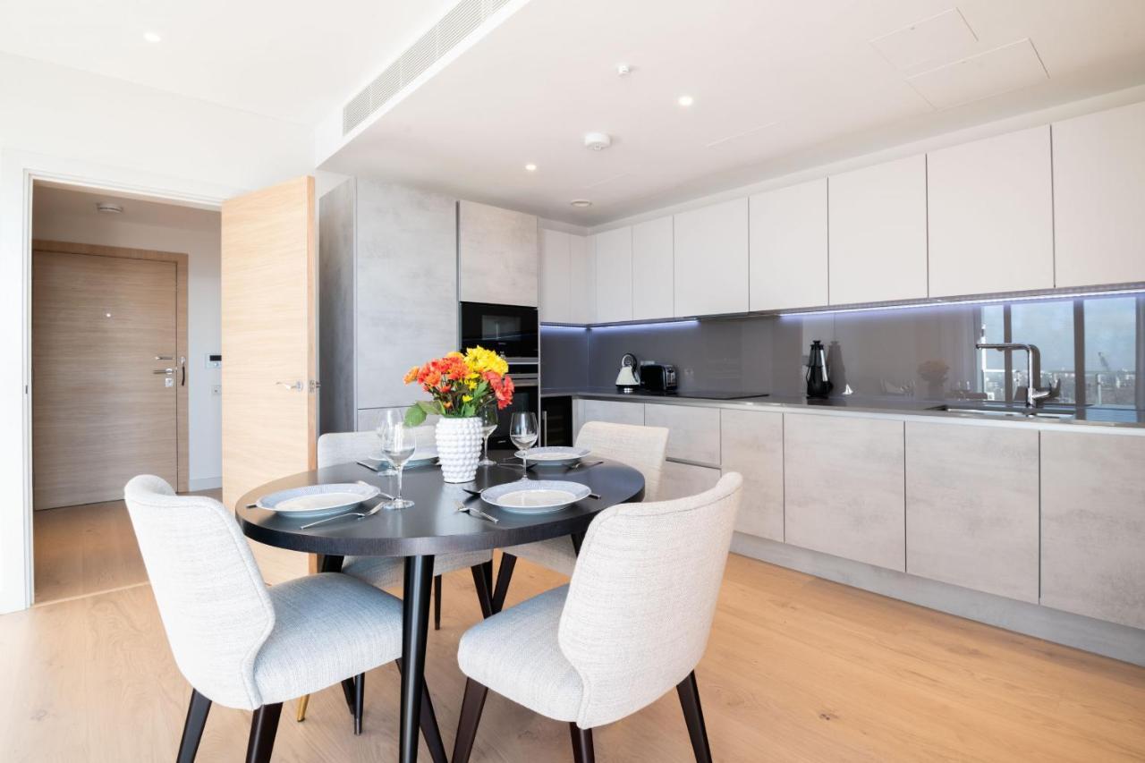 Modern Family Home Close To Victoria Station By Underthedoormat ロンドン エクステリア 写真